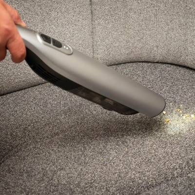 VacuSwift, aspirator de camping compact si reincarcabil